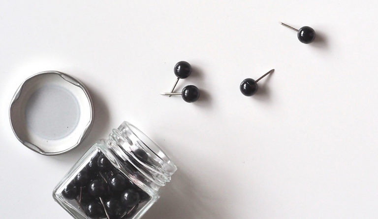 賃貸の壁に穴って大丈夫？